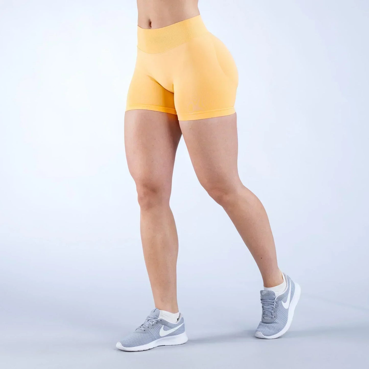 High-Waist Yoga Shorts – Solid Color Fitness & Running Leggings