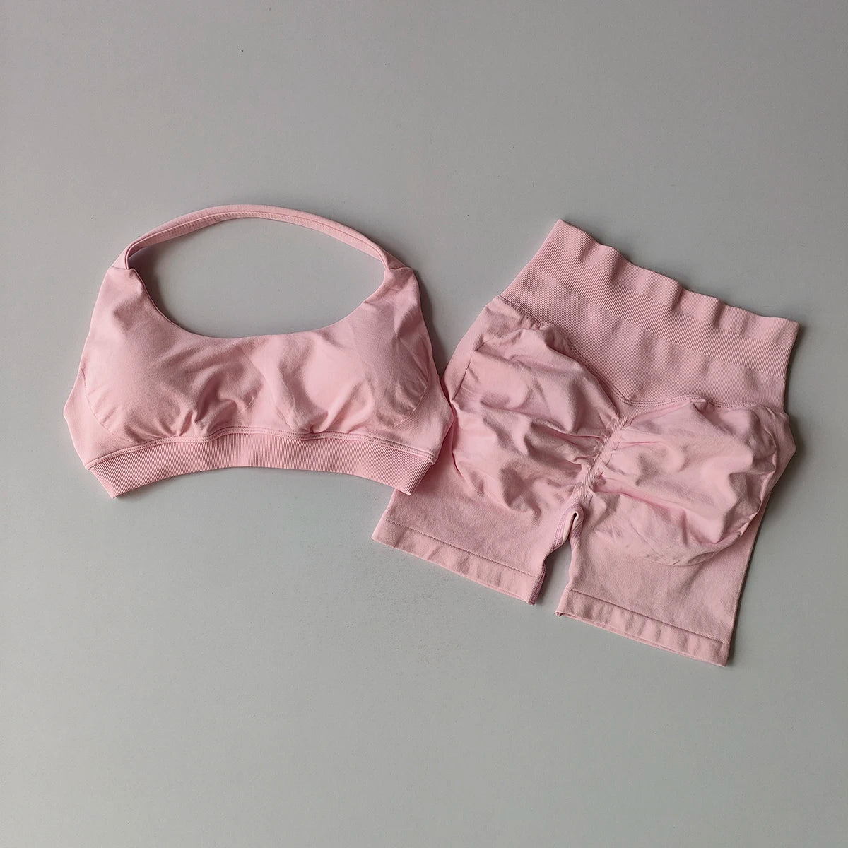 2-Piece Seamless Yoga Outfit for Women – Halter Sports Bra and Matching Shorts Workout Set