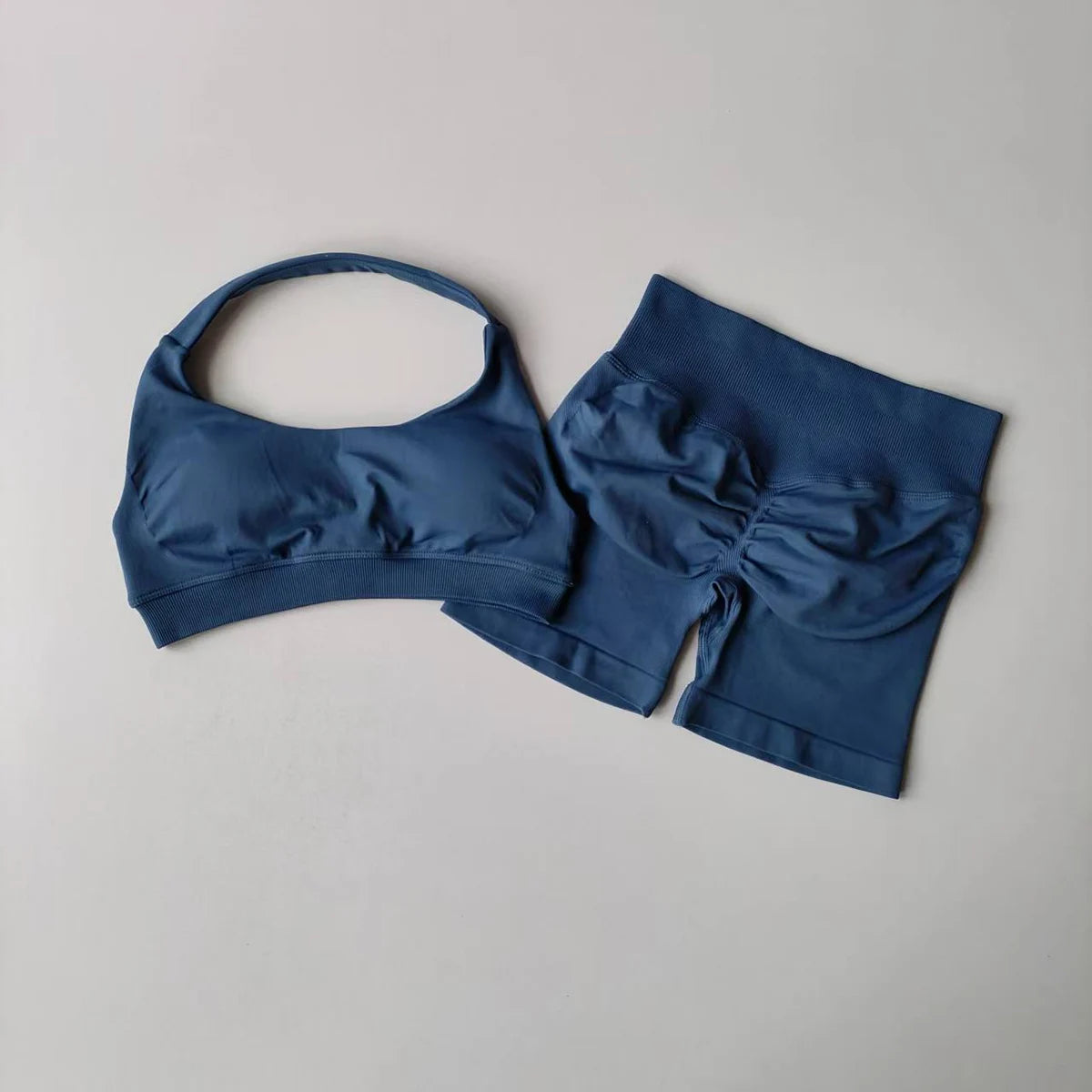 2-Piece Seamless Yoga Outfit for Women – Halter Sports Bra and Matching Shorts Workout Set