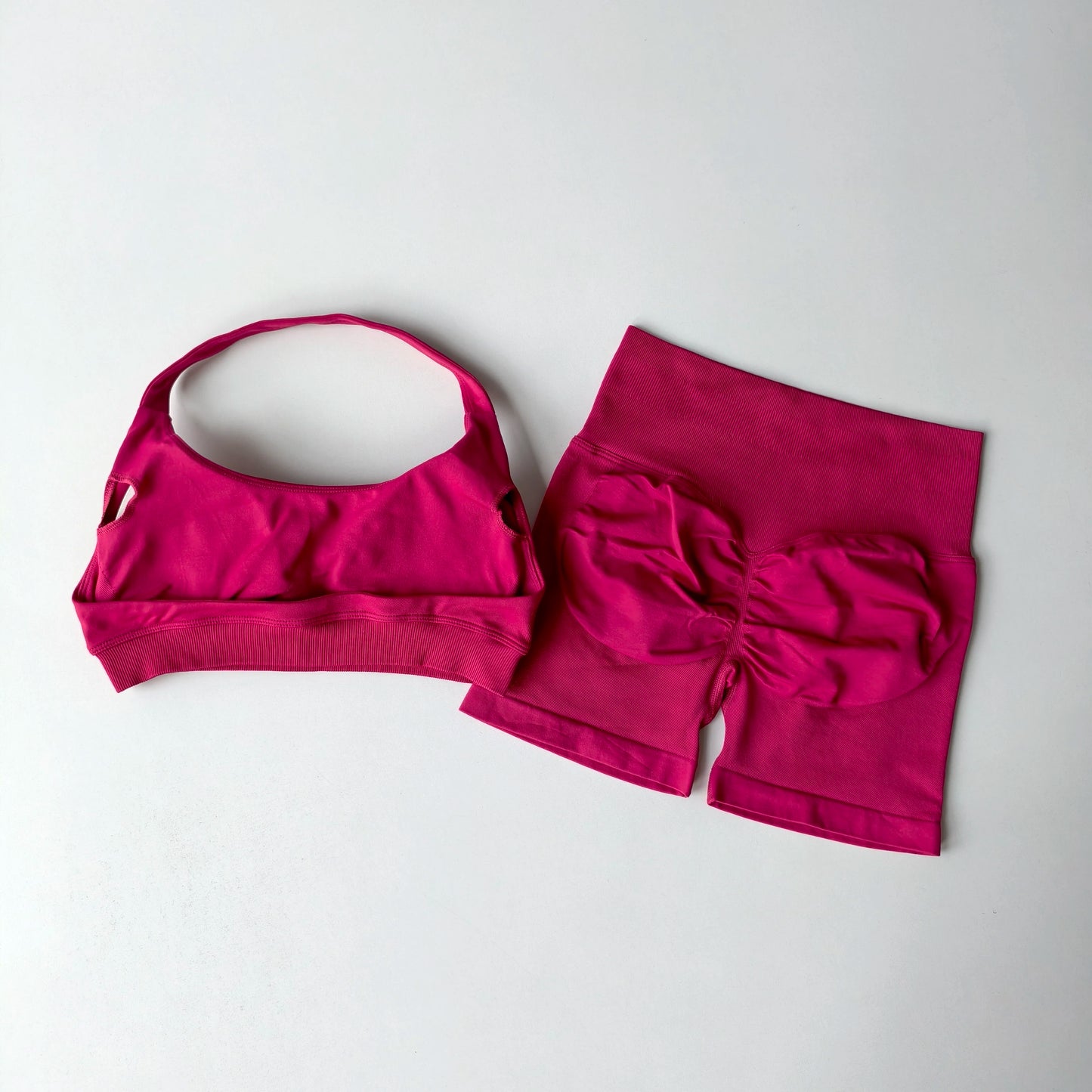 2-Piece Seamless Yoga Outfit for Women – Halter Sports Bra and Matching Shorts Workout Set